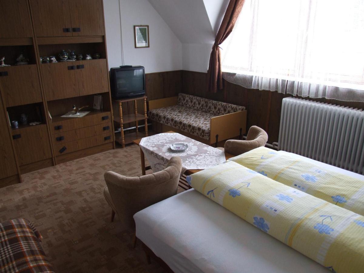 Revesz Vendeghaz Hotel ฮอร์กานี ห้อง รูปภาพ